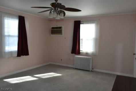 41 Elmwood Terrace Elmwood Park NJ 07407