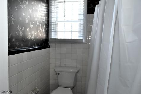 41 Elmwood Terrace Elmwood Park NJ 07407