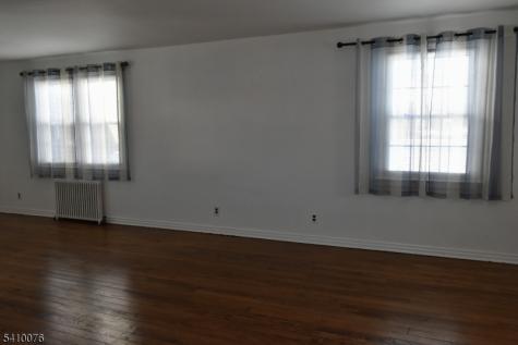 41 Elmwood Terrace Elmwood Park NJ 07407