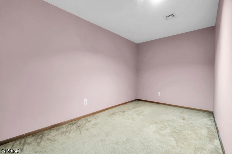6 Baily Bunion Court Vernon NJ 07462