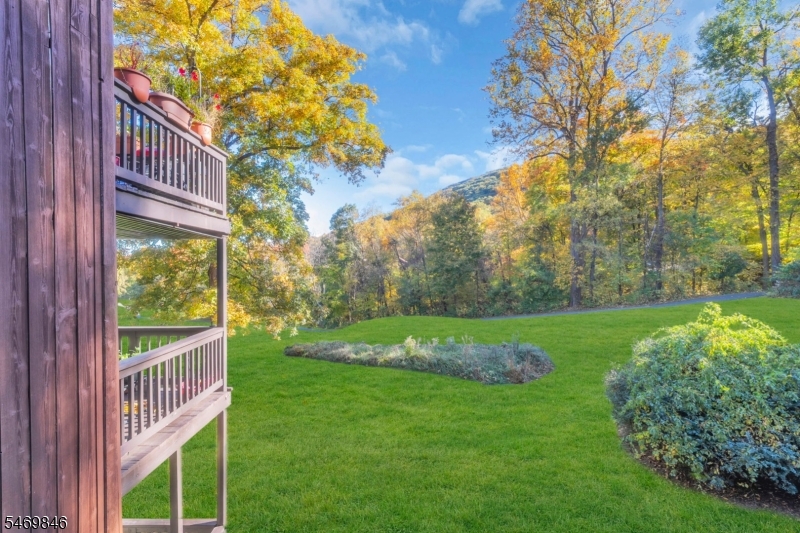 6 Baily Bunion Court Vernon NJ 07462