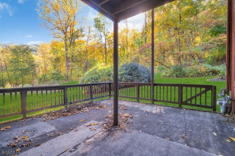 6 Baily Bunion Court Vernon NJ 07462