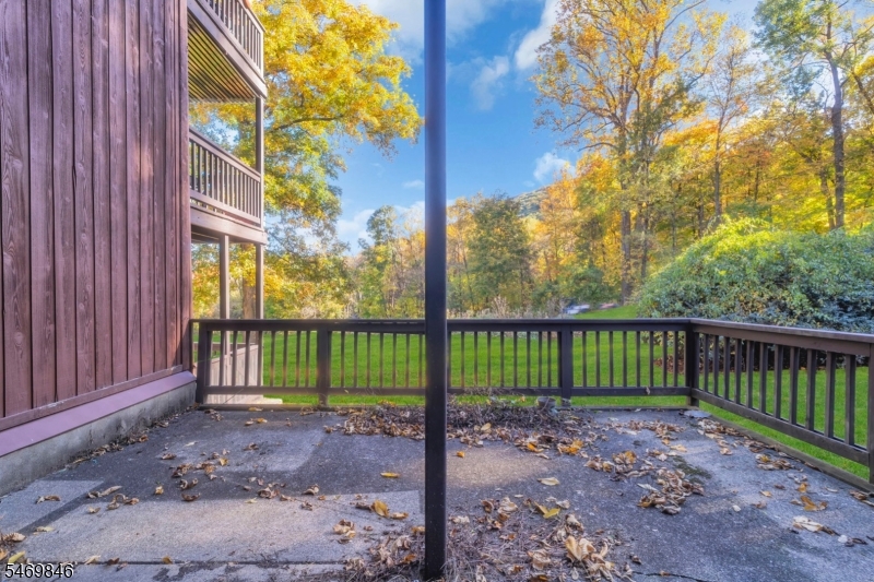 6 Baily Bunion Court Vernon NJ 07462