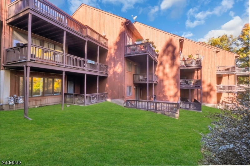 6 Baily Bunion Court Vernon NJ 07462