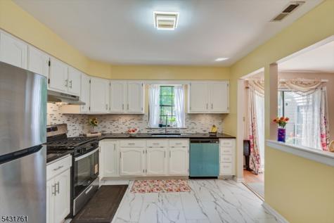1402 Maplecrest Road Edison NJ 08820