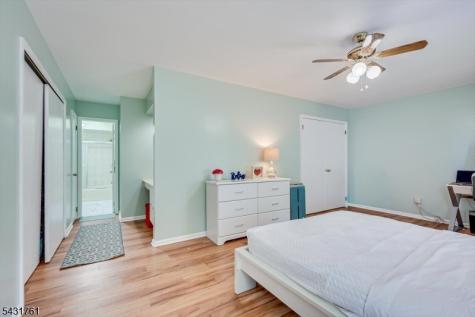 1402 Maplecrest Road Edison NJ 08820