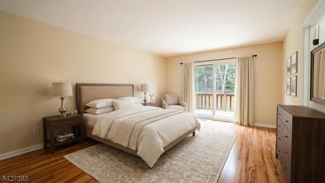 343 Falcon Ridge Way Hamburg NJ 07419