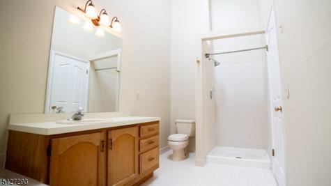 343 Falcon Ridge Way Hamburg NJ 07419