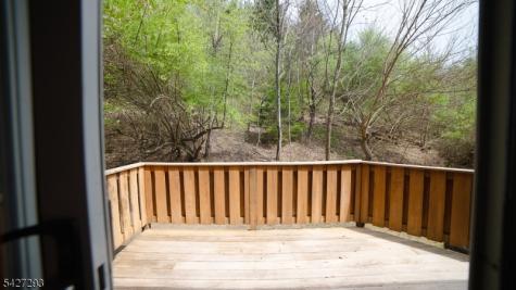 343 Falcon Ridge Way Hamburg NJ 07419