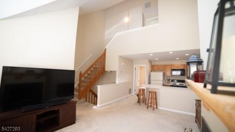343 Falcon Ridge Way Hamburg NJ 07419