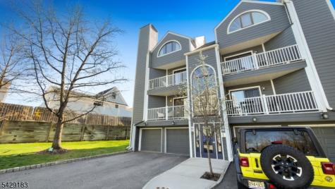 42 Triumph Ct A East Rutherford NJ 07073