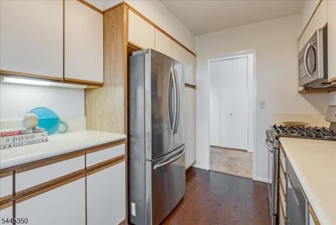 926 Bloomfield Avenue Glen Ridge Boro NJ 07028