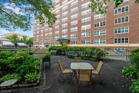 926 Bloomfield Avenue Glen Ridge Boro NJ 07028