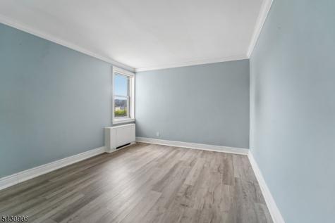 2000 Linwood Avenue Fort Lee NJ 07024