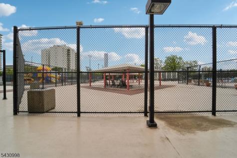 2000 Linwood Avenue Fort Lee NJ 07024