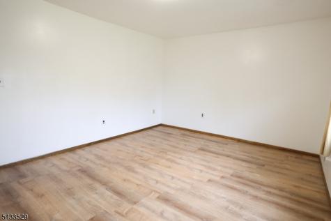 3 Jefferson Drive Spotswood NJ 08884