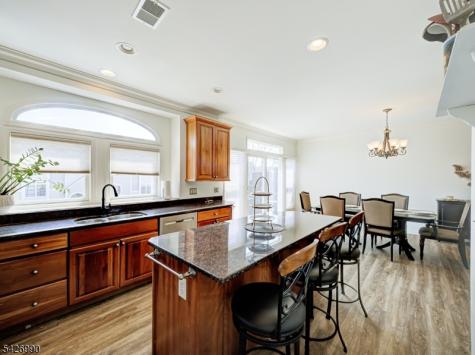 33 Catamaran Court Mount Arlington NJ 07856