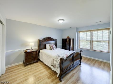 33 Catamaran Court Mount Arlington NJ 07856