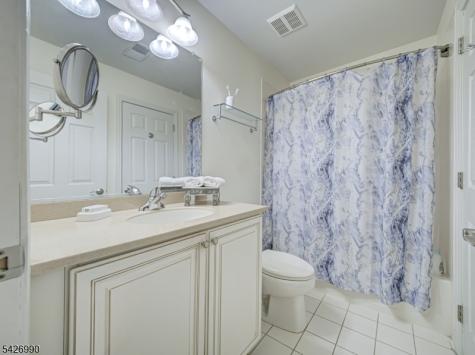 33 Catamaran Court Mount Arlington NJ 07856
