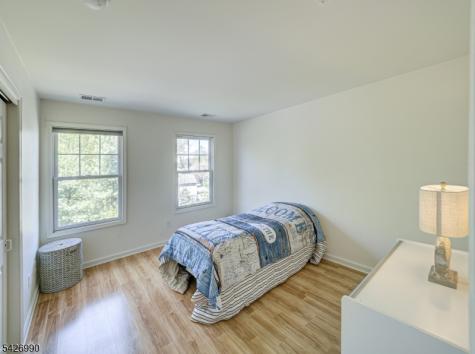 33 Catamaran Court Mount Arlington NJ 07856