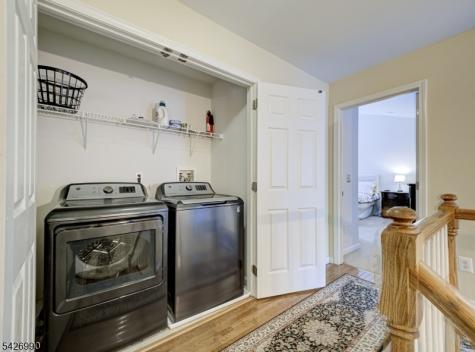33 Catamaran Court Mount Arlington NJ 07856