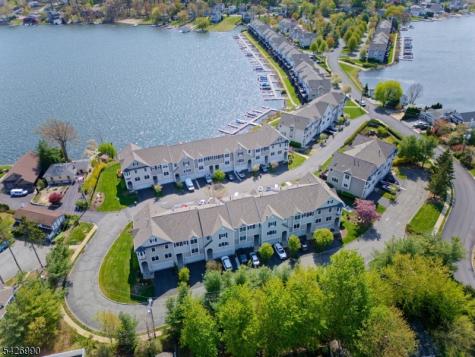 33 Catamaran Court Mount Arlington NJ 07856