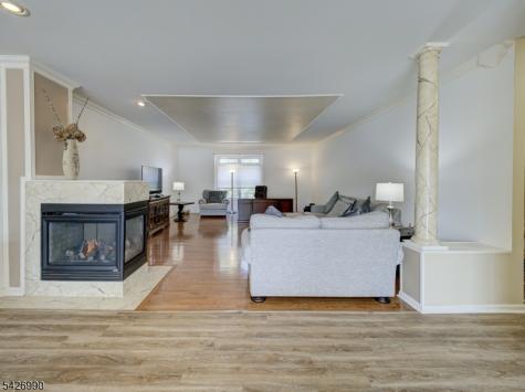 33 Catamaran Court Mount Arlington NJ 07856