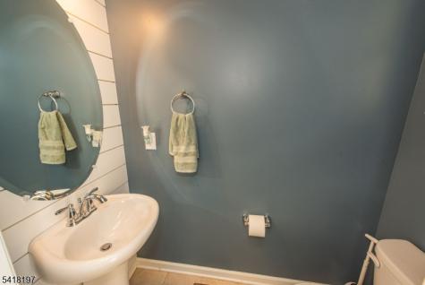 11 Albert Court Randolph NJ 07869