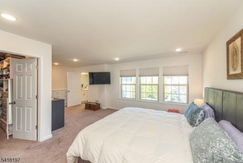 11 Albert Court Randolph NJ 07869