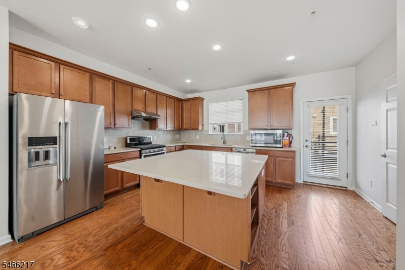 14 Fleet Street North Brunswick NJ 08902