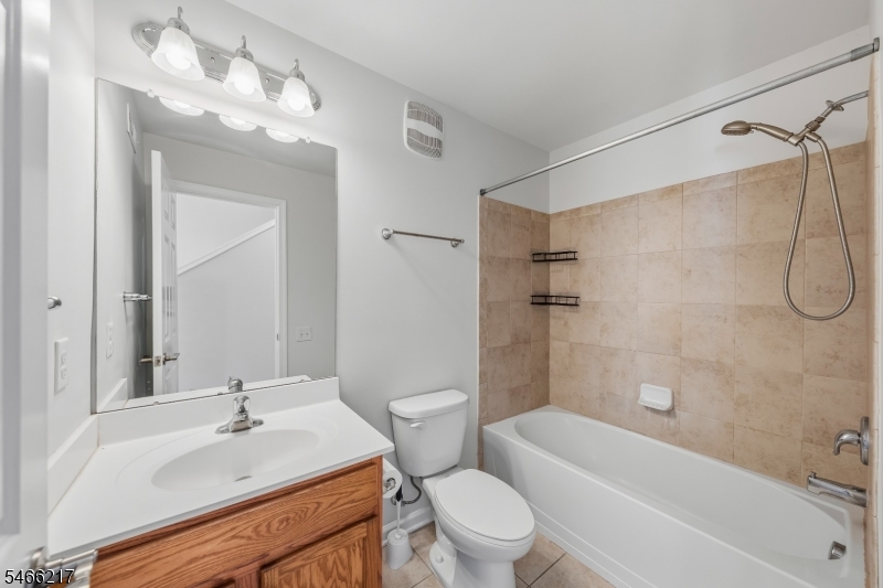 14 Fleet Street North Brunswick NJ 08902