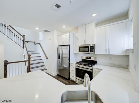 67 Veterans Way Morris Plains NJ 07950