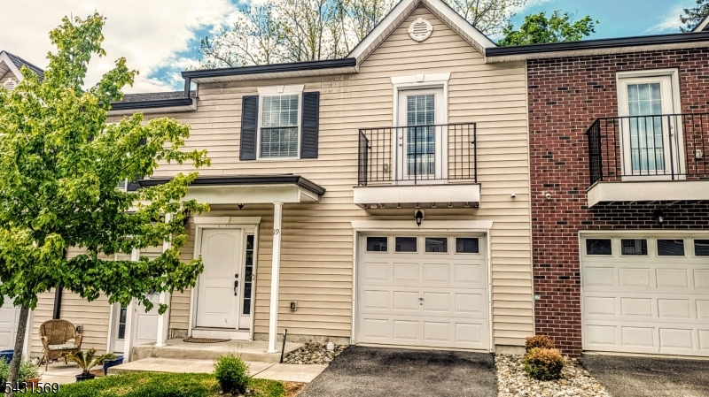 19 Gregg Court Newton NJ 07860