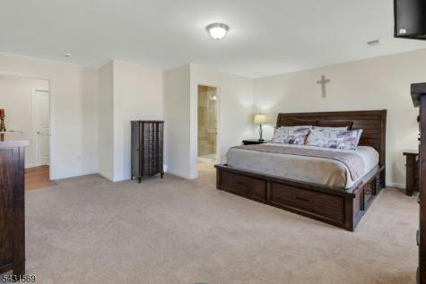 19 Gregg Court Newton NJ 07860
