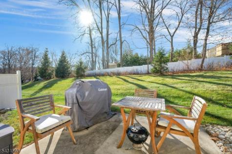 19 Gregg Court Newton NJ 07860