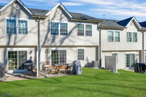 19 Gregg Court Newton NJ 07860