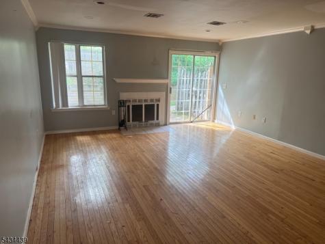 1087 Oakcroft Lane Franklin NJ 08873
