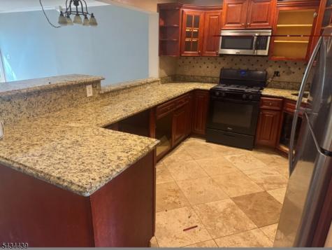 1087 Oakcroft Lane Franklin NJ 08873