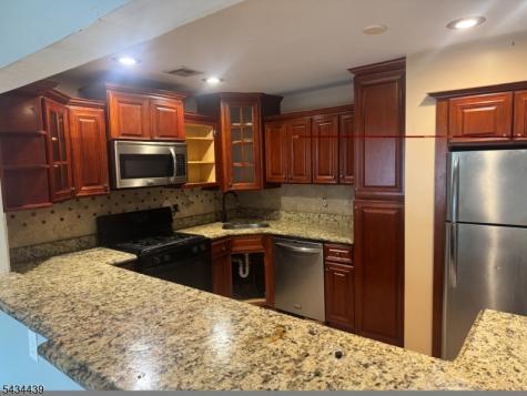1087 Oakcroft Lane Franklin NJ 08873