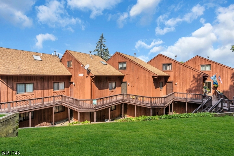 3 Beaver Creek Drive Vernon NJ 07462