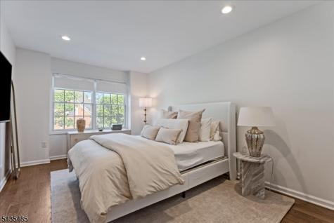 41 Chestnut Court Cedar Grove NJ 07009