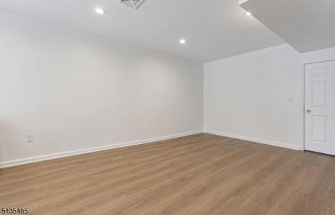 41 Chestnut Court Cedar Grove NJ 07009