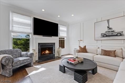 41 Chestnut Court Cedar Grove NJ 07009