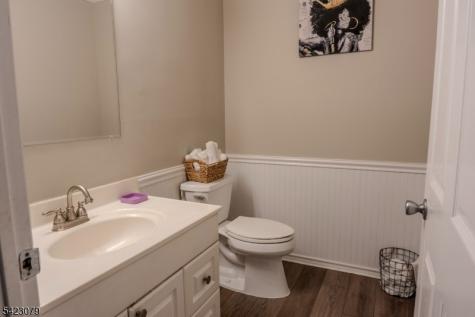 200 Sierra Court Woodbridge NJ 07095
