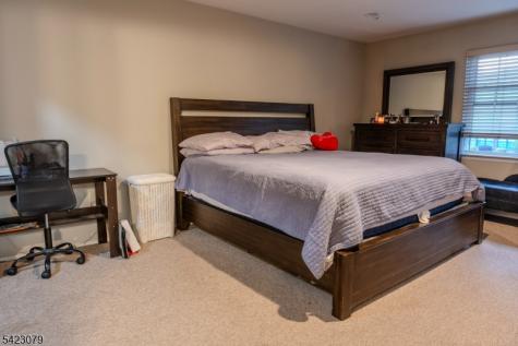 200 Sierra Court Woodbridge NJ 07095