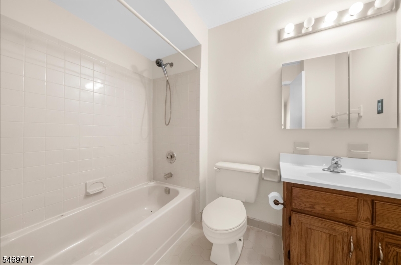 134 Hampton Court Franklin NJ 08873