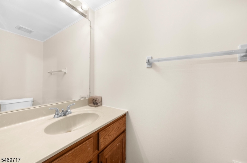 134 Hampton Court Franklin NJ 08873