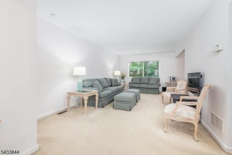 19 Sweetwater Lane Hardyston NJ 07419