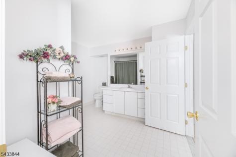 19 Sweetwater Lane Hardyston NJ 07419