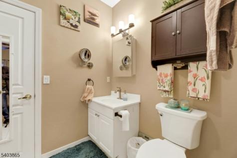 520 Victor Street Saddle Brook NJ 07663